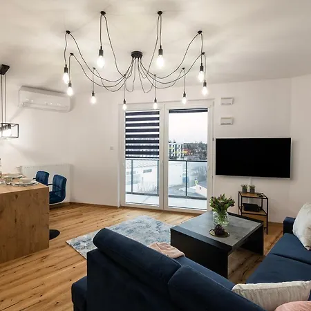 Shortstaypoland Pluznicka * Warschau