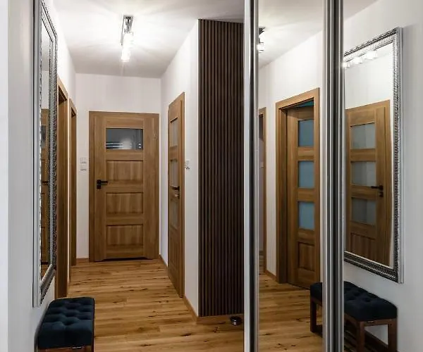 Shortstaypoland Pluznicka 아파트