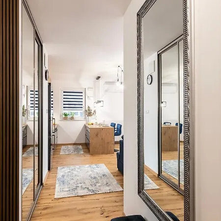 Shortstaypoland Pluznicka